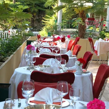 Hotell Broglia 4*