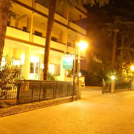 Otel Broglia 4*