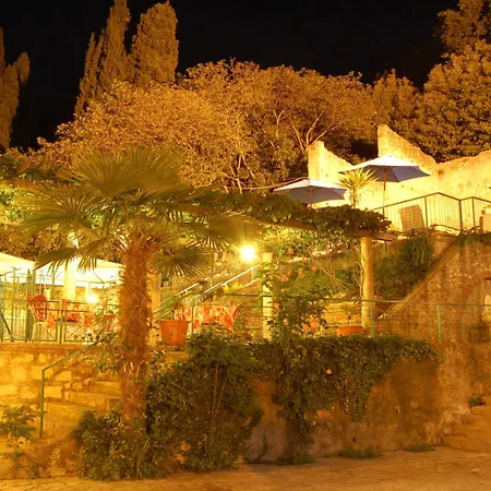 Otel Broglia 4*