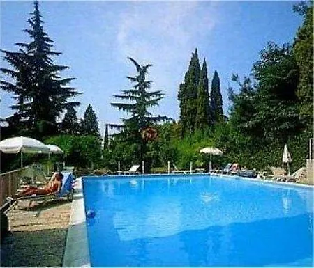 Otel Broglia